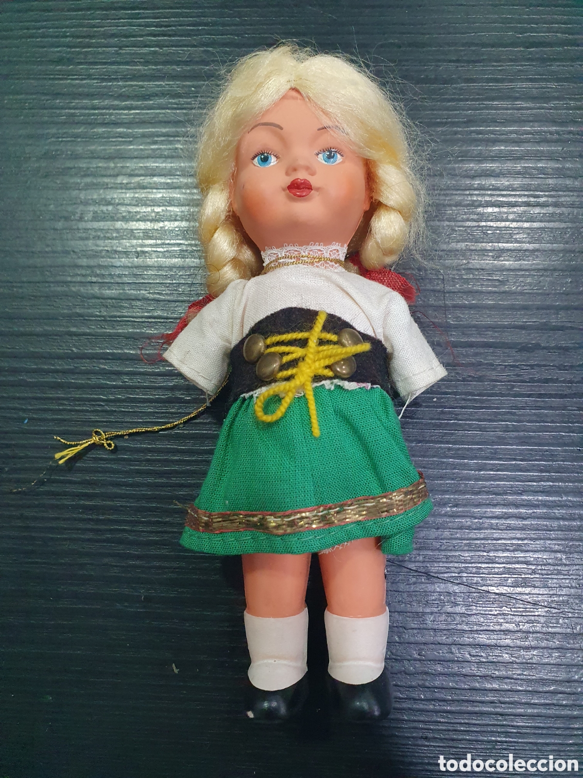 Mu&ntilde;ecas extranjeras: Mu&ntilde;eca de pl&aacute;stico tipo alemana. Sin brazos. (L38) - Foto 1