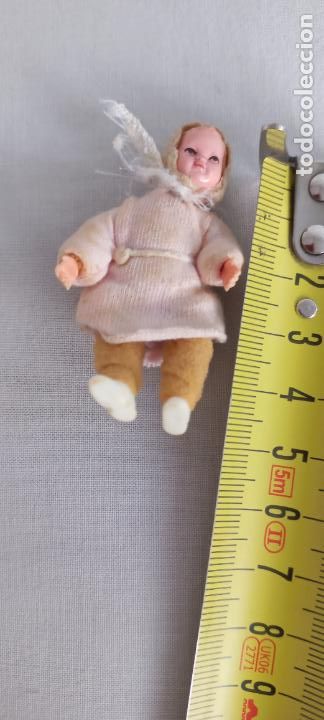Mu&ntilde;ecas extranjeras: Antiguo mu&ntilde;eco beb&eacute; creo que de celuloide. Miniatura, casa de mu&ntilde;ecas.. - Foto 6