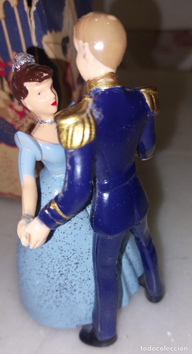 Mu&ntilde;ecas extranjeras: JUGETE ANTIGUO CINDERELLA - Foto 1