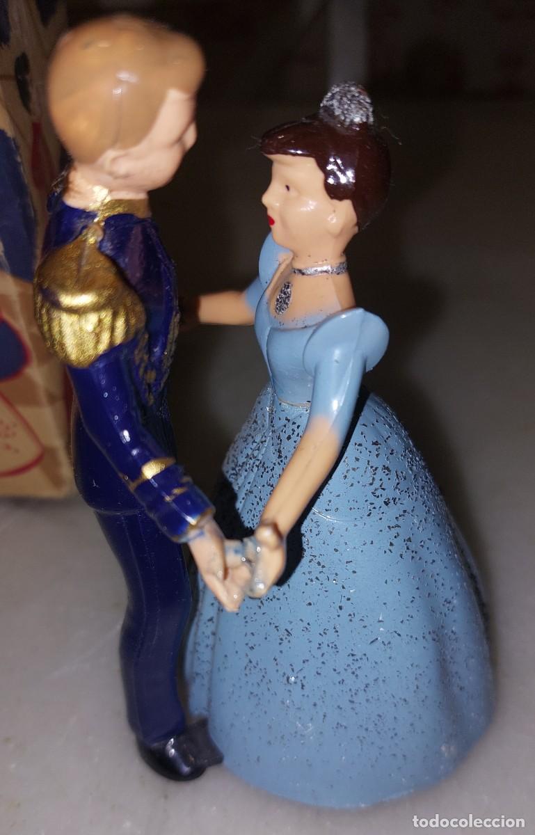 Mu&ntilde;ecas extranjeras: JUGETE ANTIGUO CINDERELLA - Foto 3