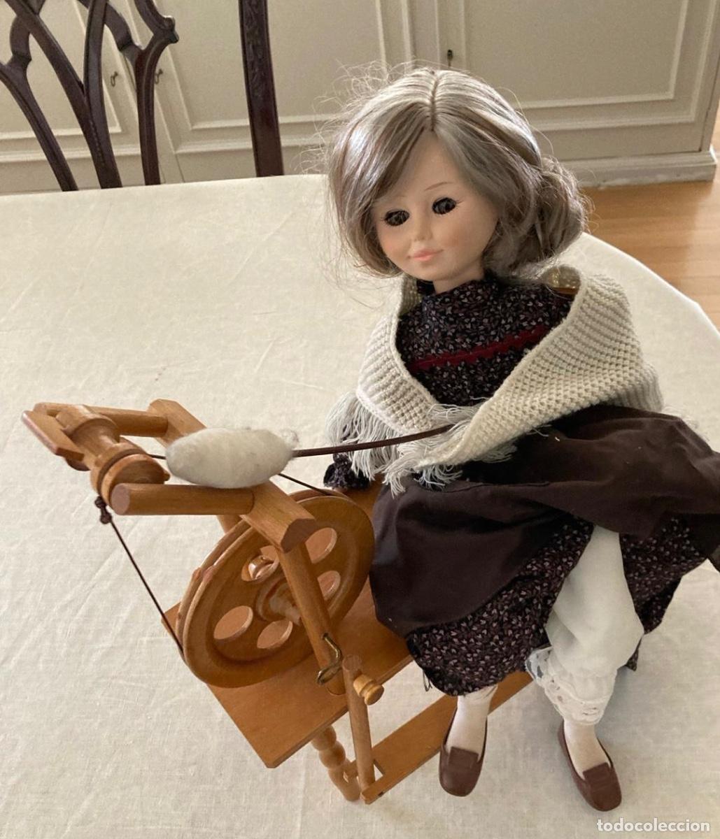 Mu&ntilde;ecas extranjeras: Mu&ntilde;eca Hilandera antigua - Foto 4