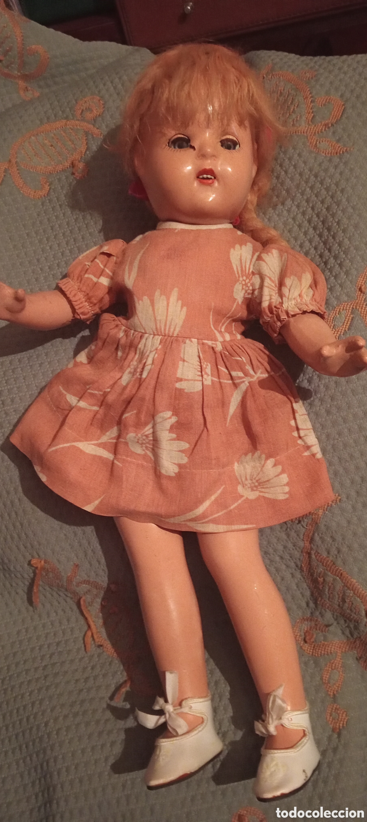 Mu&ntilde;ecas extranjeras: Mu&ntilde;eca antigua de cart&oacute;n piedra - Foto 3