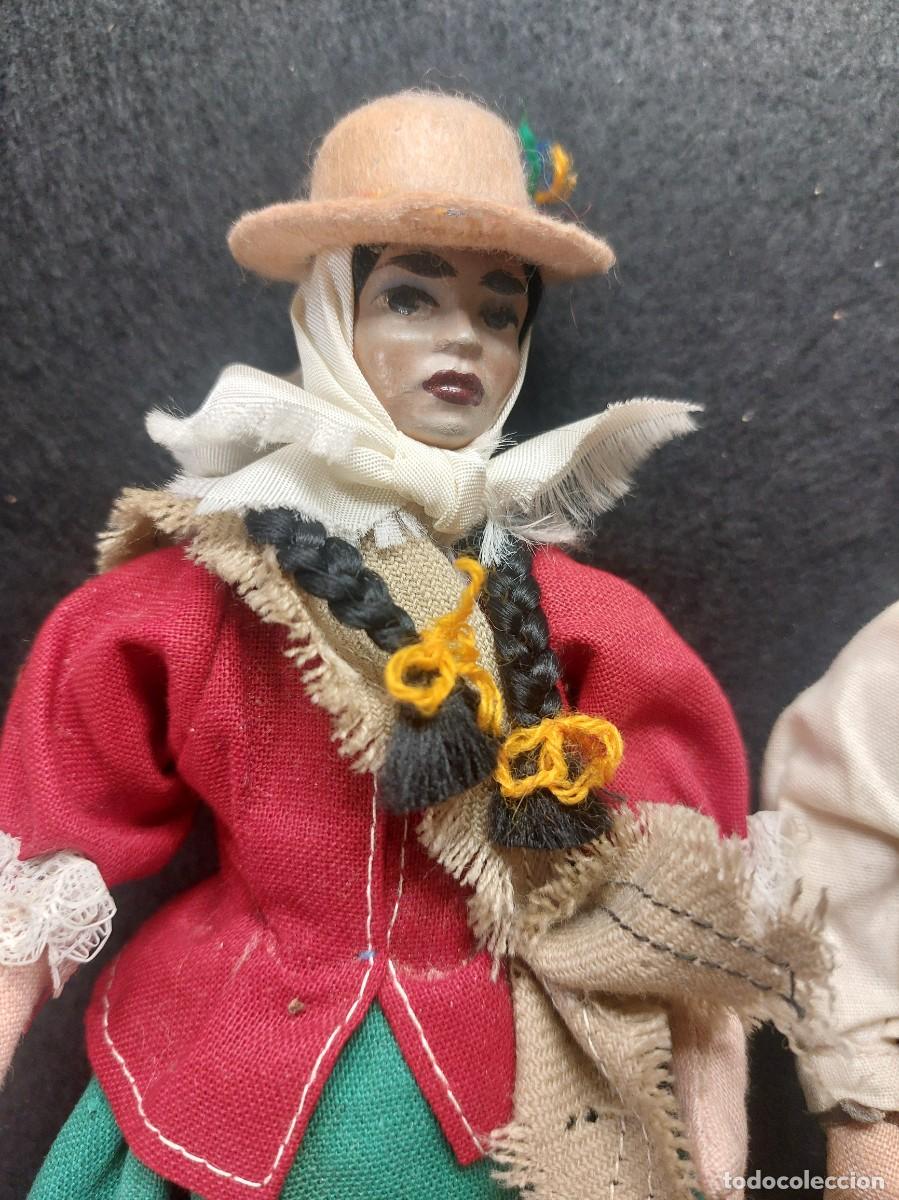 Mu&ntilde;ecas extranjeras: PAREJA DE MU&Ntilde;ECOS TRADICIONALES - Foto 2