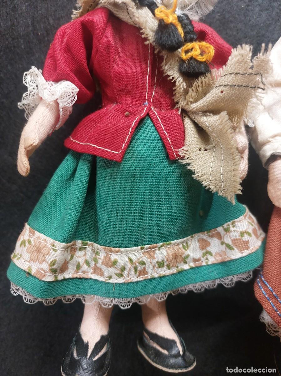 Mu&ntilde;ecas extranjeras: PAREJA DE MU&Ntilde;ECOS TRADICIONALES - Foto 3