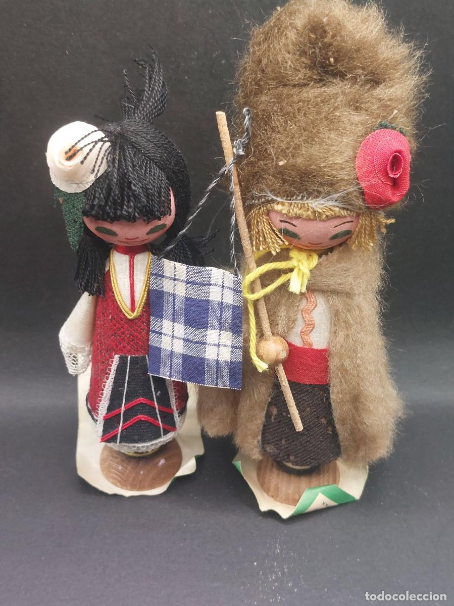 Mu&ntilde;ecas extranjeras: MU&Ntilde;ECOS RUSOS DE MADERA CON ETIQUETA ORIGINAL - Foto 1