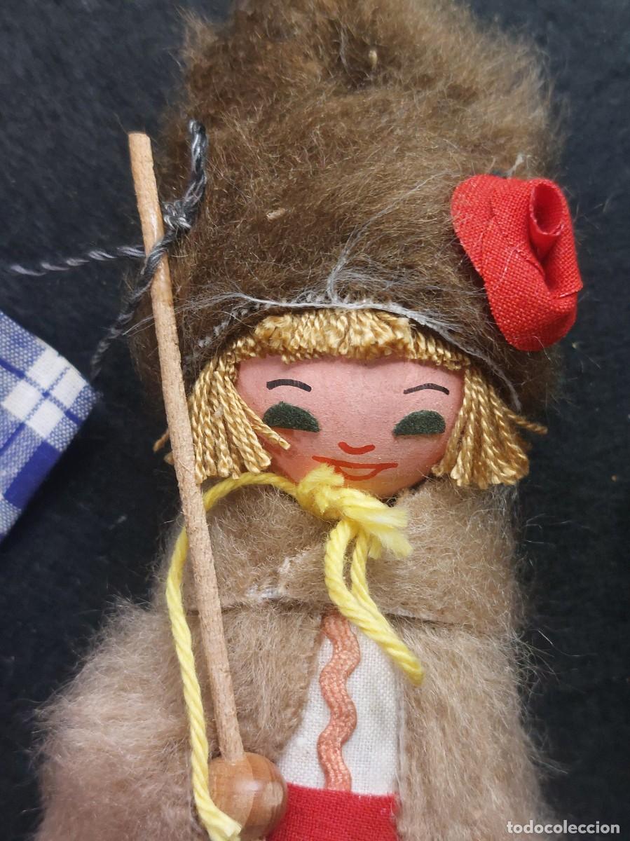 Mu&ntilde;ecas extranjeras: MU&Ntilde;ECOS RUSOS DE MADERA CON ETIQUETA ORIGINAL - Foto 3