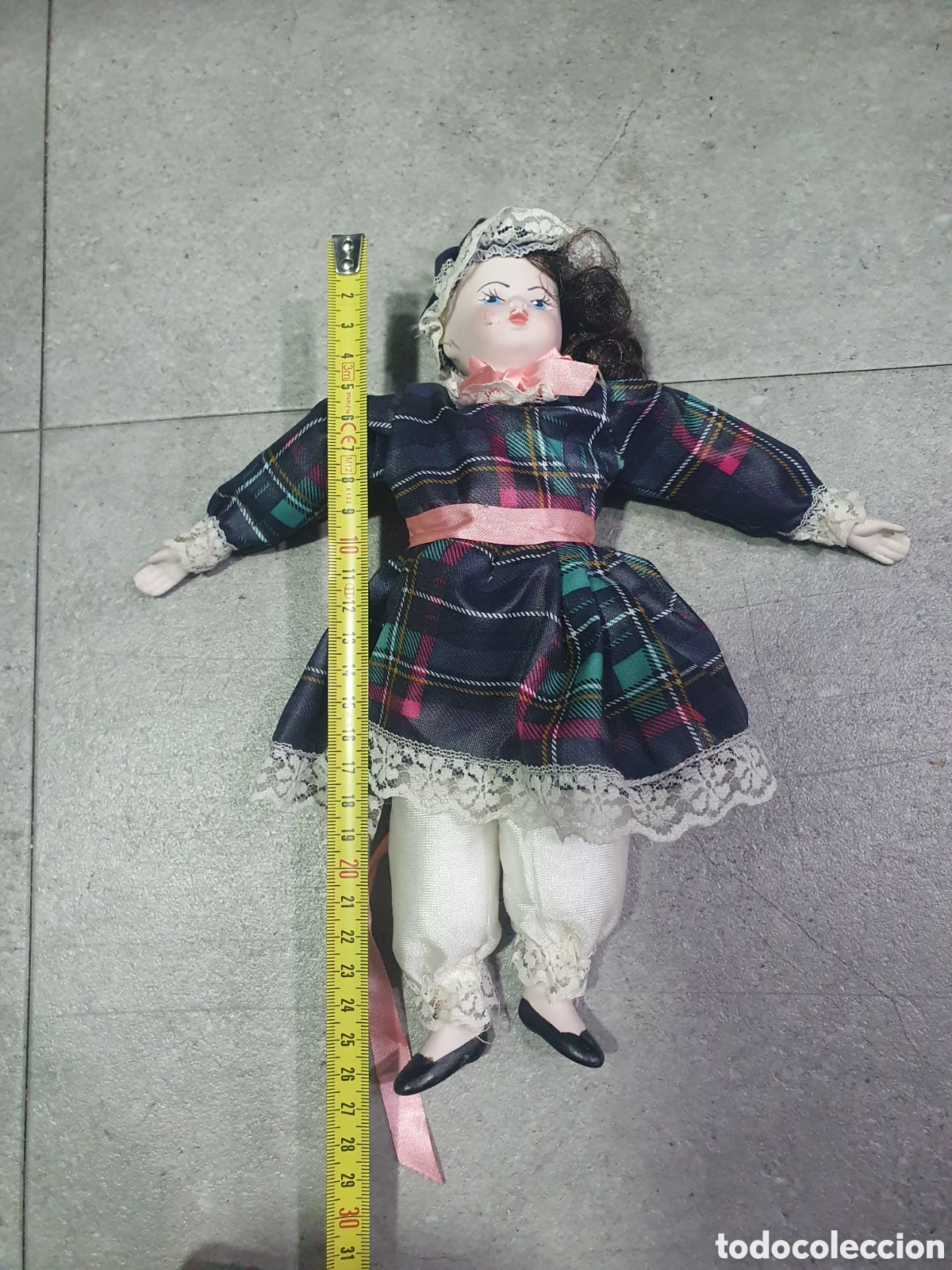 Mu&ntilde;ecas extranjeras: Antigua mu&ntilde;eca porcelana. (L110) - Foto 2