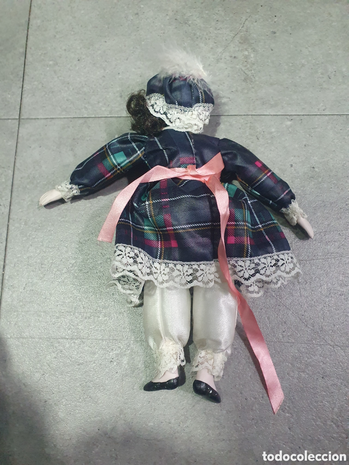 Mu&ntilde;ecas extranjeras: Antigua mu&ntilde;eca porcelana. (L110) - Foto 3