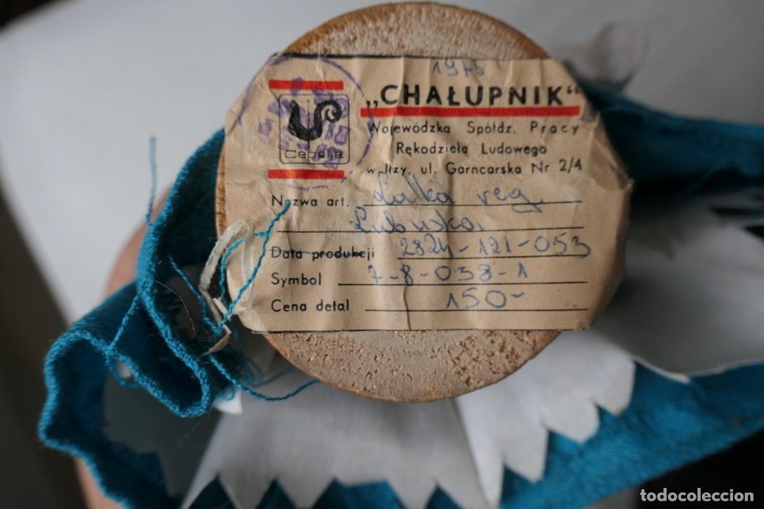 Mu&ntilde;ecas extranjeras: Mu&ntilde;eca de arte popular polaca Chalupnik de madera. - Foto 5