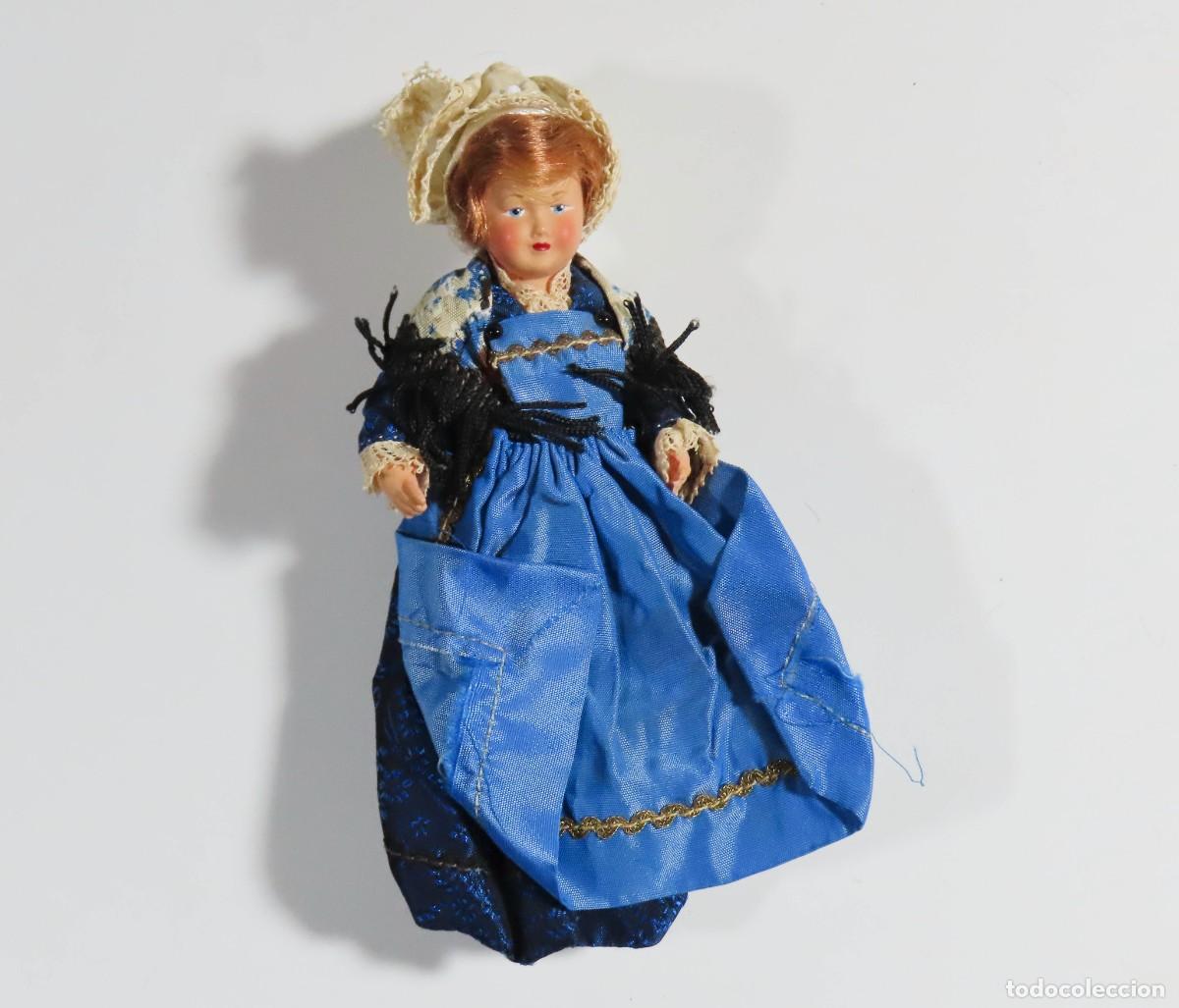 Mu&ntilde;ecas extranjeras: ANTIGUA MU&Ntilde;ECA VESTIDO AZUL - Foto 1