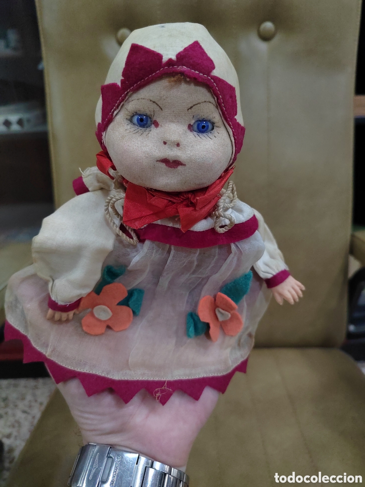 Mu&ntilde;ecas extranjeras: Antigua.mu&ntilde;eca trapo y cart&oacute;n - Foto 3