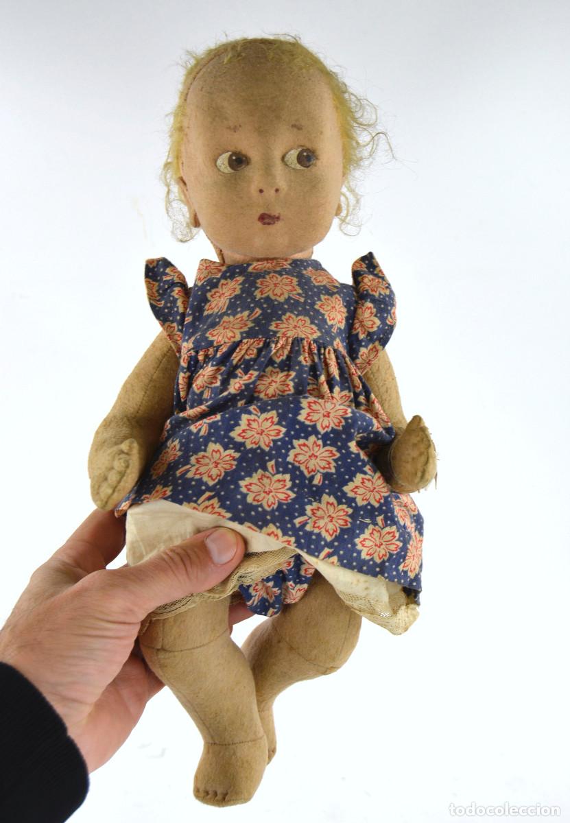 Mu&ntilde;ecas extranjeras: Mu&ntilde;eca de trapo, 1900s, sin marca aparente. - Foto 1