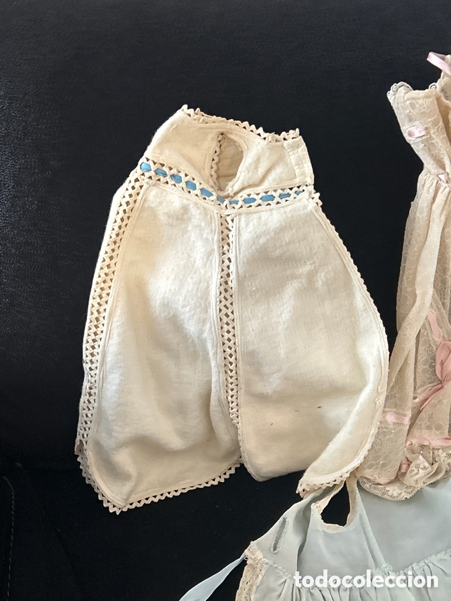 Mu&ntilde;ecas extranjeras: Caja antigua de vestido de mu&ntilde;eca - Foto 6