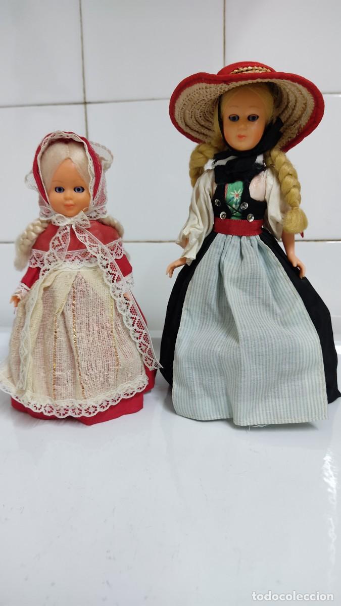 Mu&ntilde;ecas extranjeras: Lote de mu&ntilde;ecas vintage - Foto 1