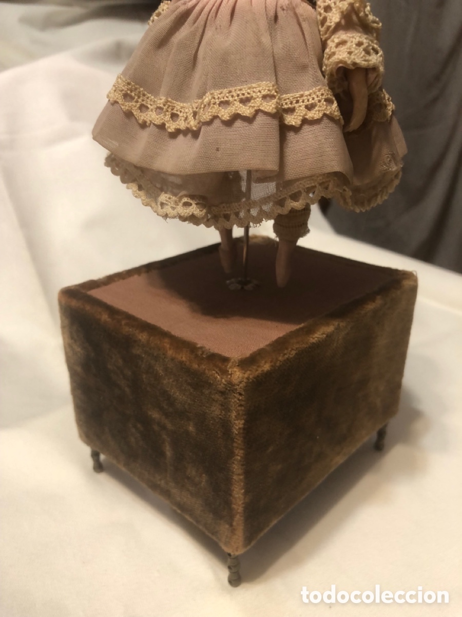 Mu&ntilde;ecas extranjeras: Mu&ntilde;eca aut&oacute;mata bailarina funcionando - Foto 3