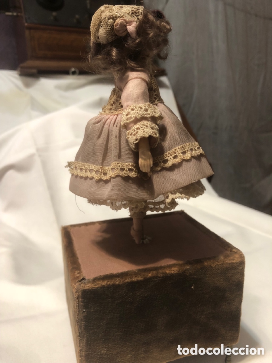 Mu&ntilde;ecas extranjeras: Mu&ntilde;eca aut&oacute;mata bailarina funcionando - Foto 6