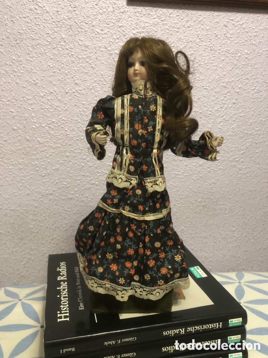 Mu&ntilde;ecas extranjeras: Mu&ntilde;eca aut&oacute;mata musical - Foto 2
