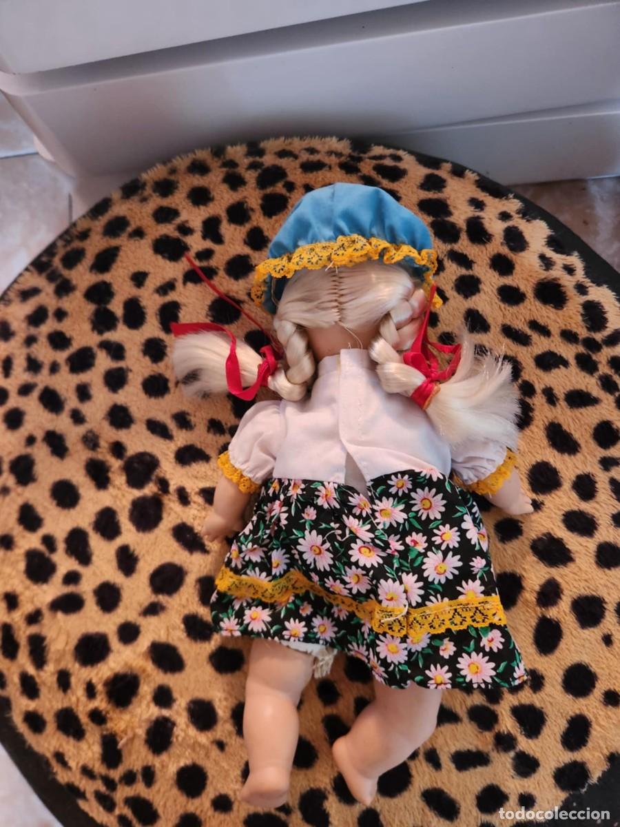Mu&ntilde;ecas extranjeras: Mu&ntilde;eca t&iacute;pica Alsaciana a&ntilde;os 90 - Foto 2