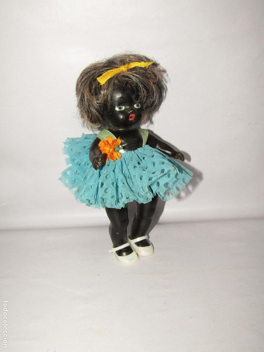 Mu&ntilde;ecas Extranjeras: Antigua Mu&ntilde;eca Negrita Articulada en Baquelita o Composici&oacute;n de la Firma Argentina FAMIL