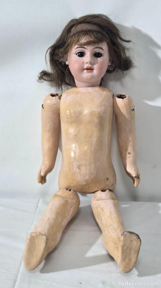 Mu&ntilde;ecas Extranjeras: Mu&ntilde;eca cabeza de porcelana y cuerpo de cart&oacute;n piedra, Made in Austria