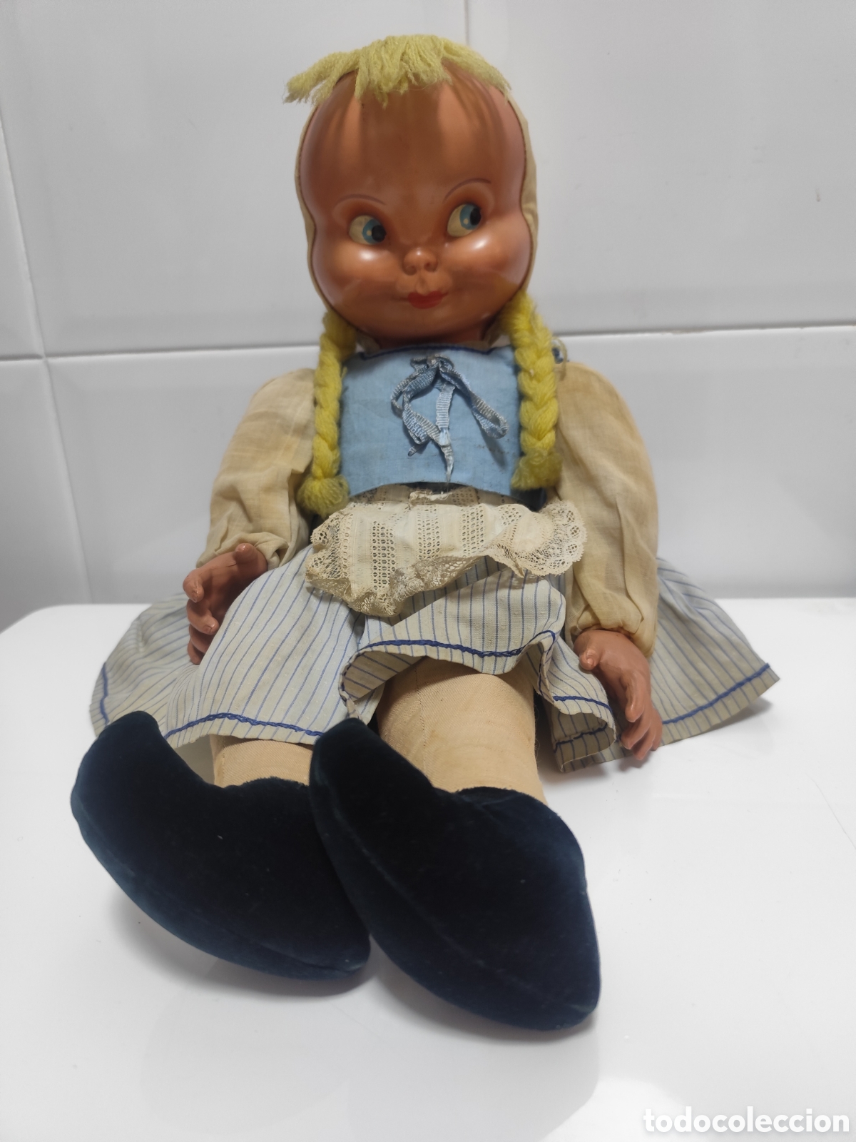 Mu&ntilde;ecas extranjeras: Mu&ntilde;eca antigua de celuloide