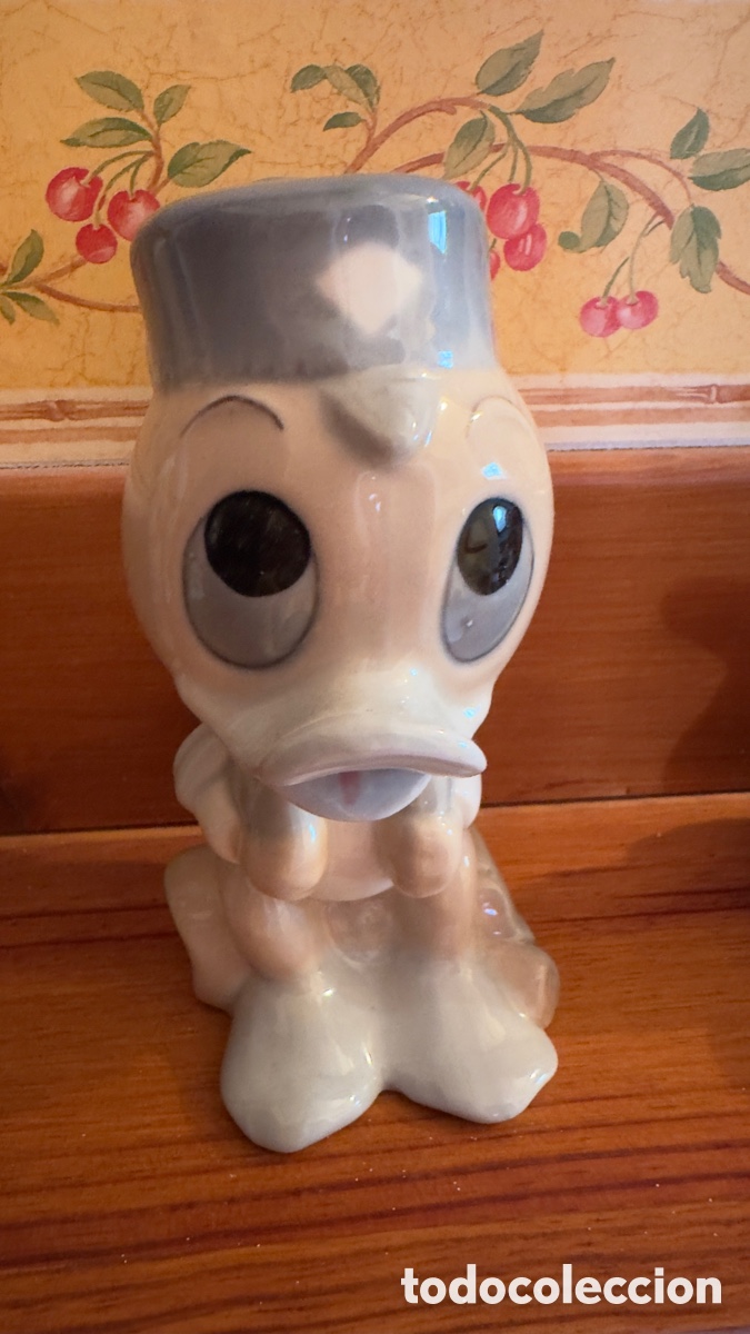 Mu&ntilde;ecas extranjeras: Figura porcelana sobrino Pato Donald Disney