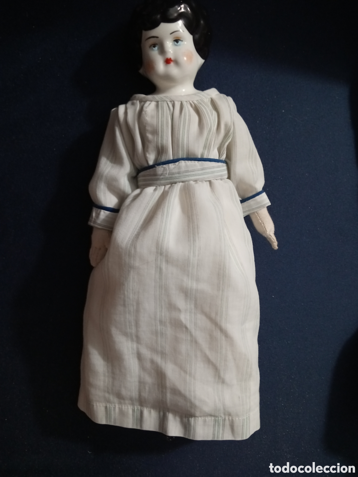 Mu&ntilde;ecas extranjeras: Mu&ntilde;eca antigua China doll- Parian