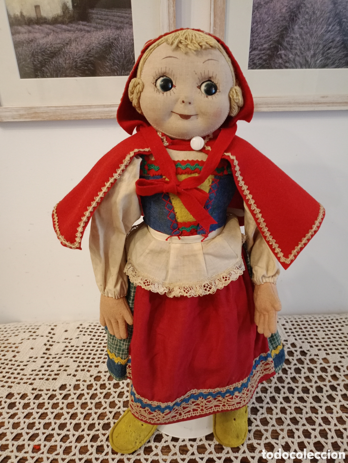 Mu&ntilde;ecas extranjeras: Antigua mu&ntilde;eca de los a&ntilde;os 30 Caperucita Roja ojos Flirty