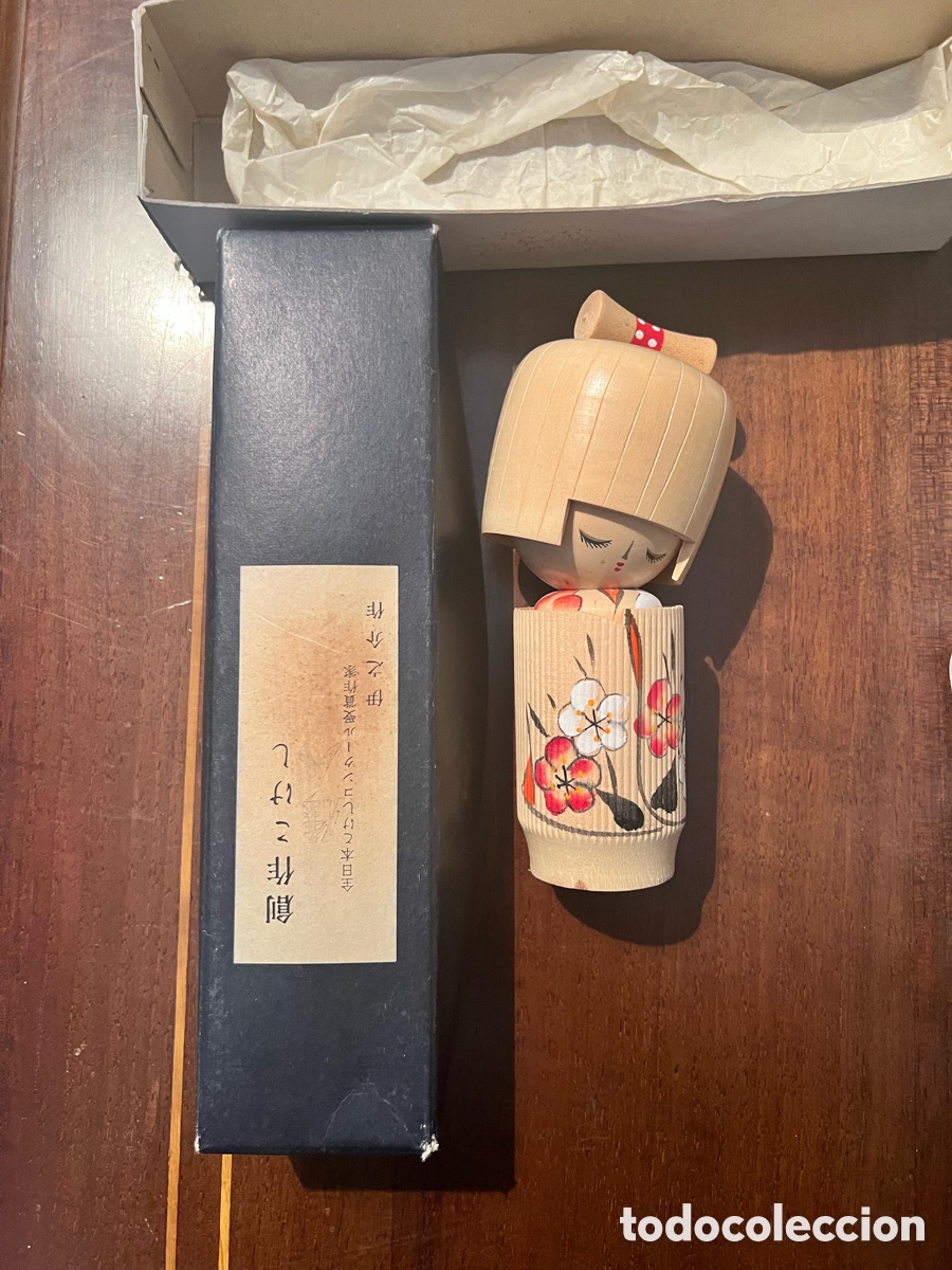 Mu&ntilde;ecas extranjeras: Vintage Sosaku Kokeshi Doll by Inosuke Kobayashi &ndash; Original Box (Tomobako)