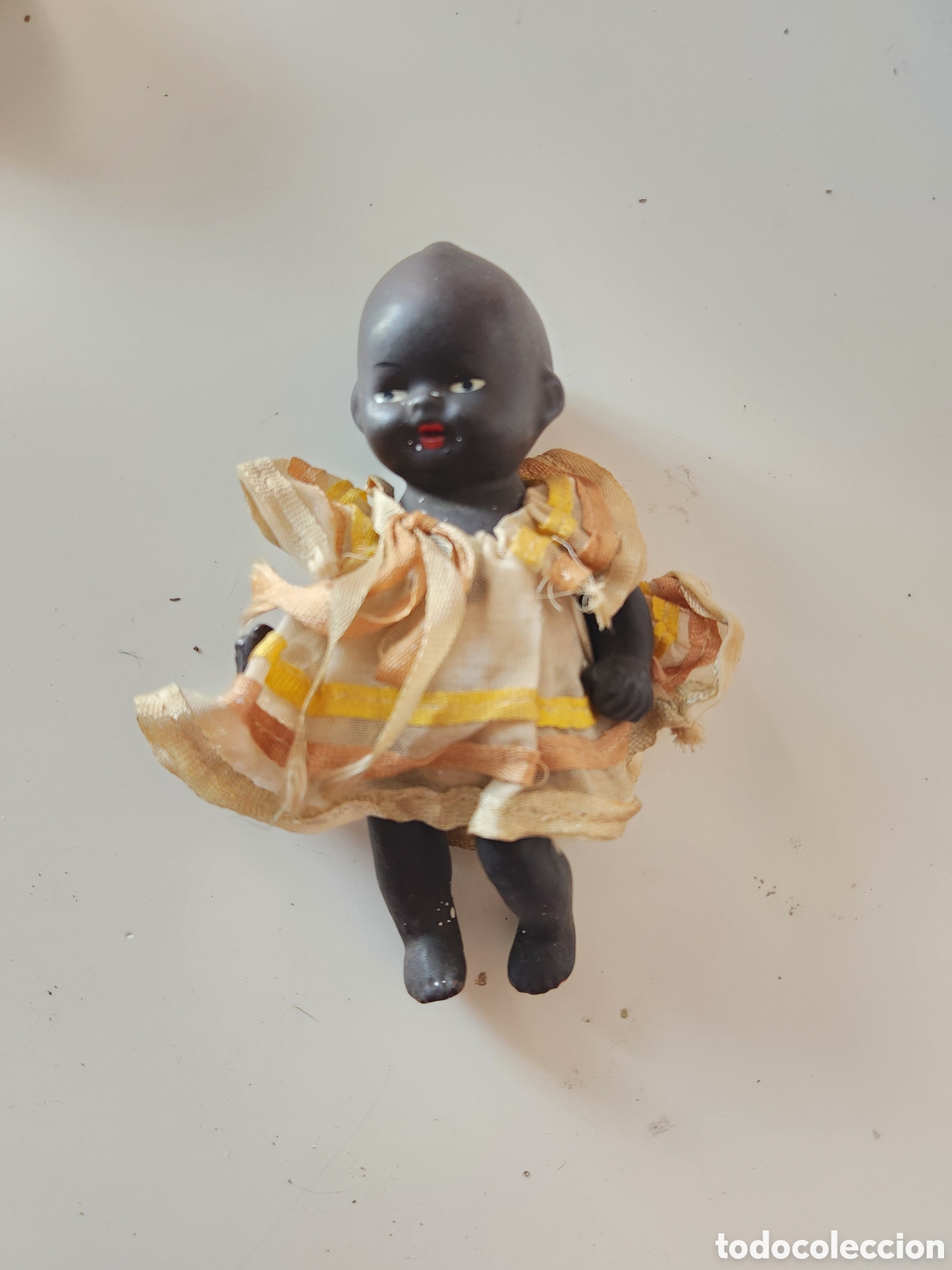 Mu&ntilde;ecas extranjeras: ANTIGUA MU&Ntilde;ECA NEGRITA DE TERRACOTA. Pintada a mano