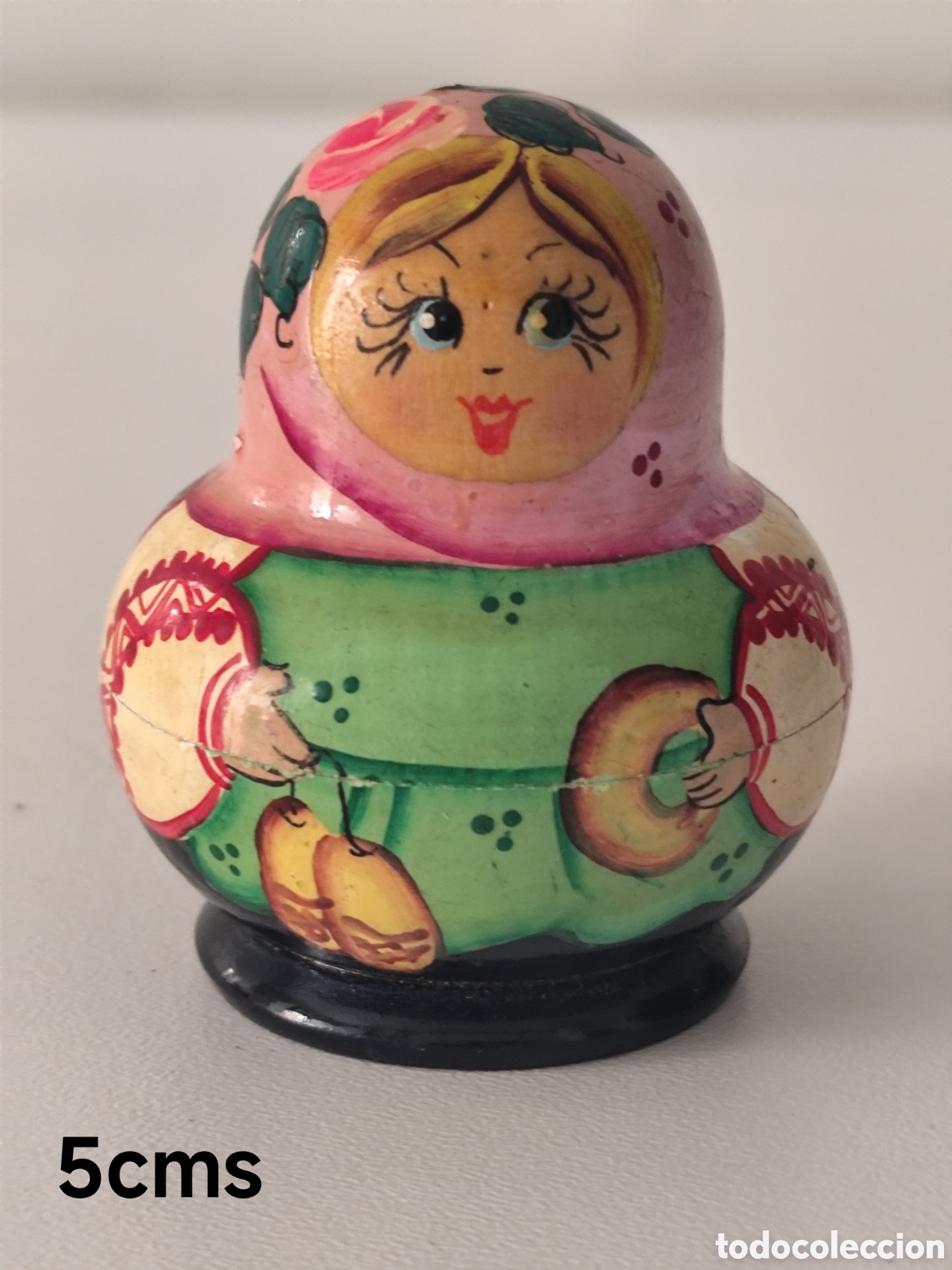 Mu&ntilde;ecas extranjeras: Conjunto de Matrioskas rusas tradicionales - 9 piezas - de madera pintada