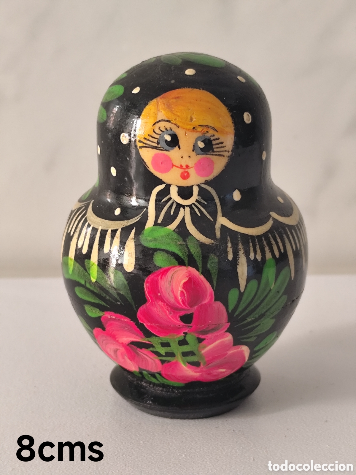 Mu&ntilde;ecas extranjeras: Conjunto de Matrioskas rusas tradicionales - 5 piezas - de madera pintada