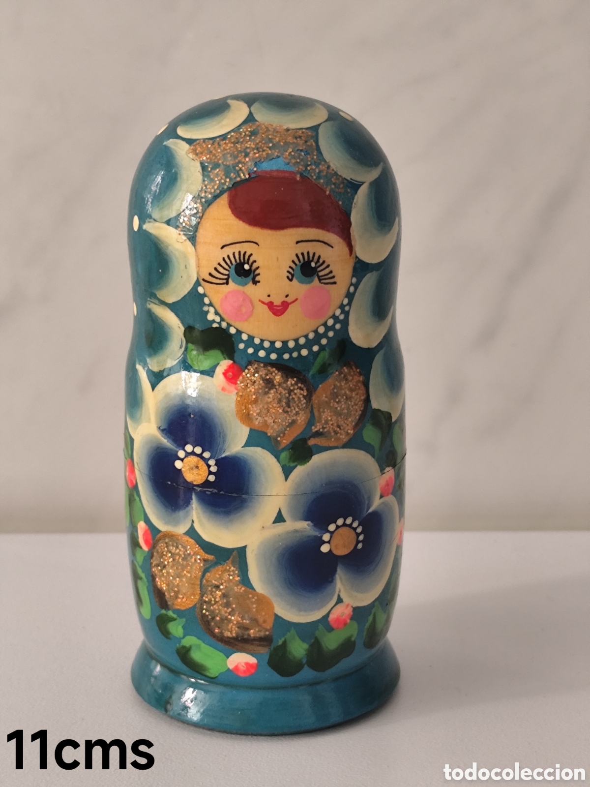 Mu&ntilde;ecas extranjeras: Conjunto de Matrioskas rusas tradicionales - 5 piezas - de madera pintada