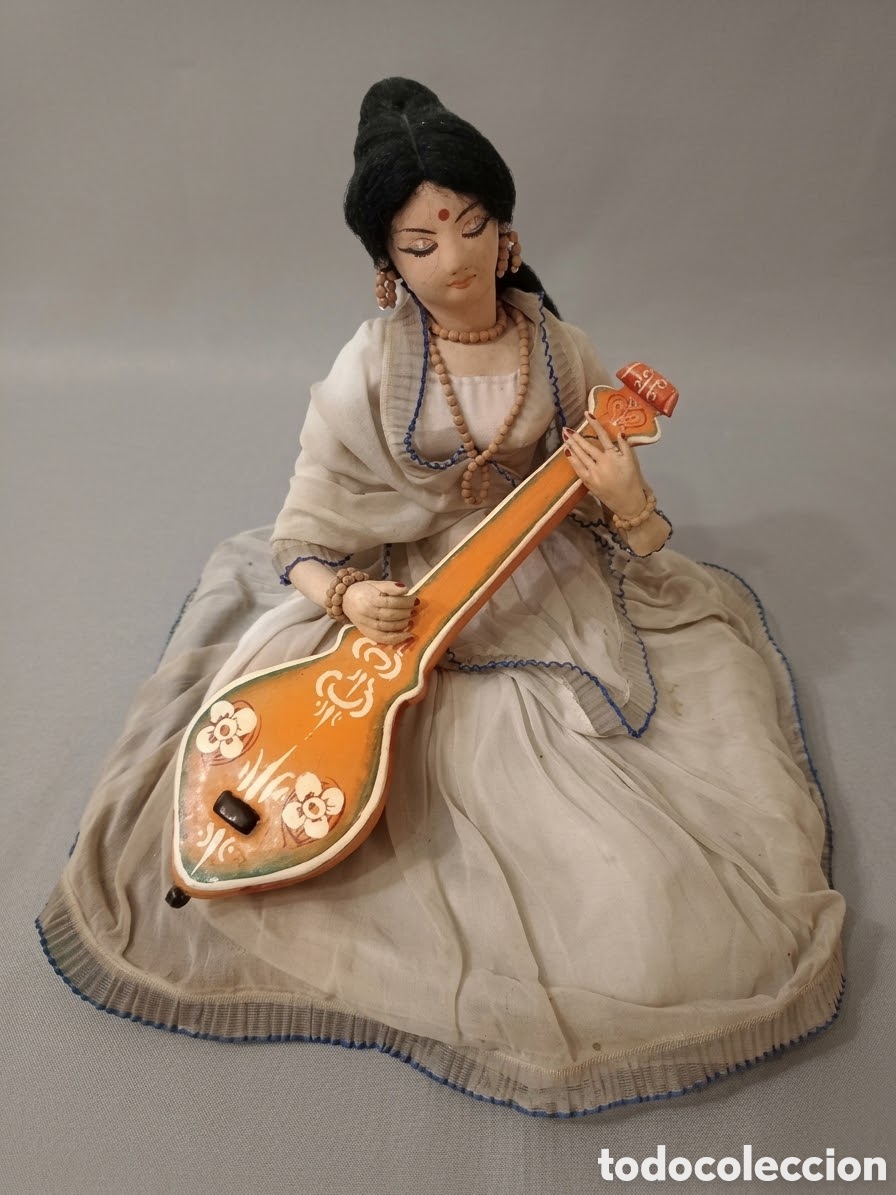 Mu&ntilde;ecas extranjeras: Antigua mu&ntilde;eca Boudoir India (A&ntilde;os 1920-1930) - Diosa Saraswati con Veena original
