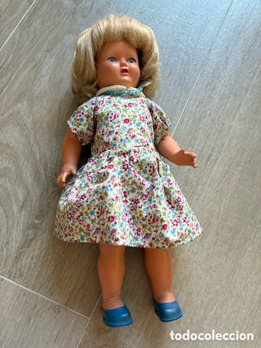 Mu&ntilde;ecas extranjeras: Mu&ntilde;eca francesa G&eacute;G&eacute; n&ordm; 8 a&ntilde;os 30-50 - Sello 8A Visible