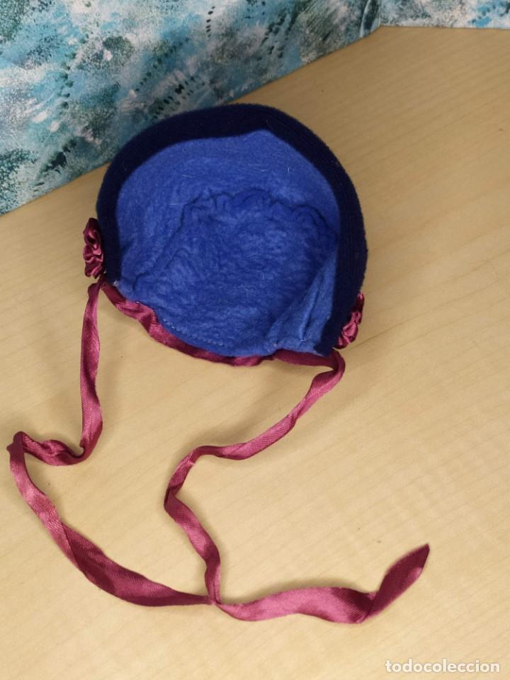 Mu&ntilde;ecas Lesly cl&aacute;sicas de colecci&oacute;n: GORRO AZUL LESLY - Foto 3