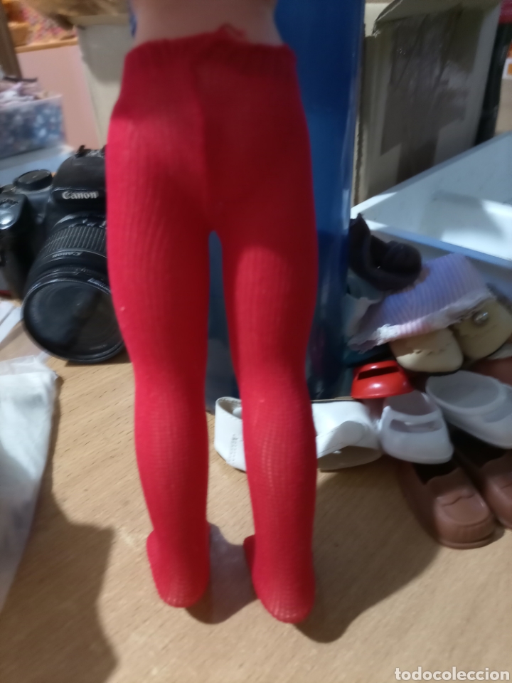 Mu&ntilde;ecas Lesly cl&aacute;sicas de colecci&oacute;n: Medias mu&ntilde;eca Lesly rojas - Foto 2