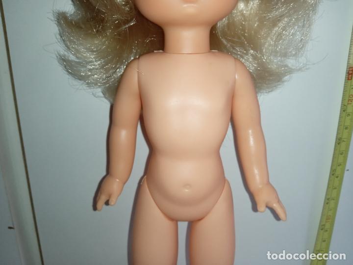 Mu&ntilde;ecas Lesly cl&aacute;sicas de colecci&oacute;n: Mu&ntilde;eca Lesly 4 pecas - Foto 5
