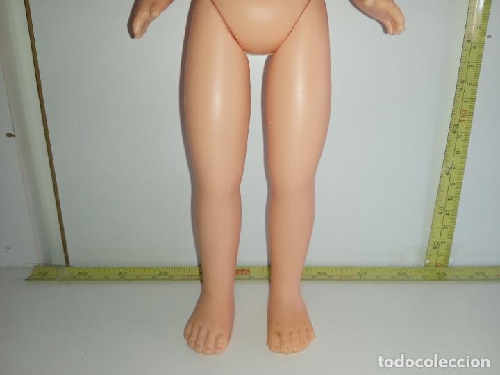 Mu&ntilde;ecas Lesly cl&aacute;sicas de colecci&oacute;n: Mu&ntilde;eca Lesly 4 pecas - Foto 6
