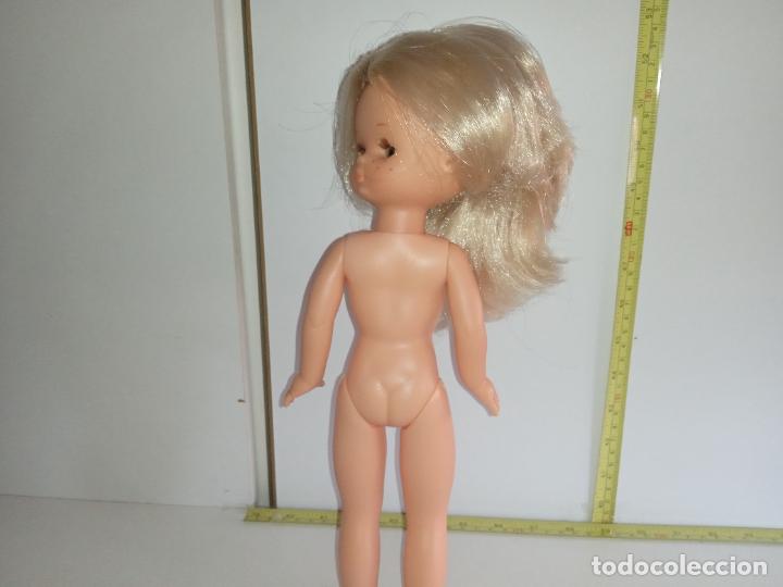 Mu&ntilde;ecas Lesly cl&aacute;sicas de colecci&oacute;n: Mu&ntilde;eca Lesly 4 pecas - Foto 11
