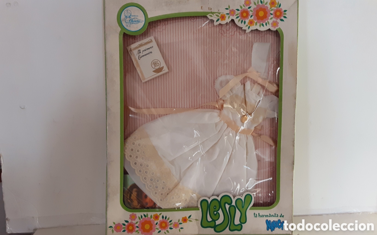 Mu&ntilde;ecas Lesly cl&aacute;sicas de colecci&oacute;n: Lesly. Vestido comuni&oacute;n. Nuevo. - Foto 1