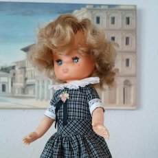 Muñecas Lesly Clásicas de colección: MUÑECA LESLY ROMÁNTICA Nº 42 DE LA COLECCIÓN