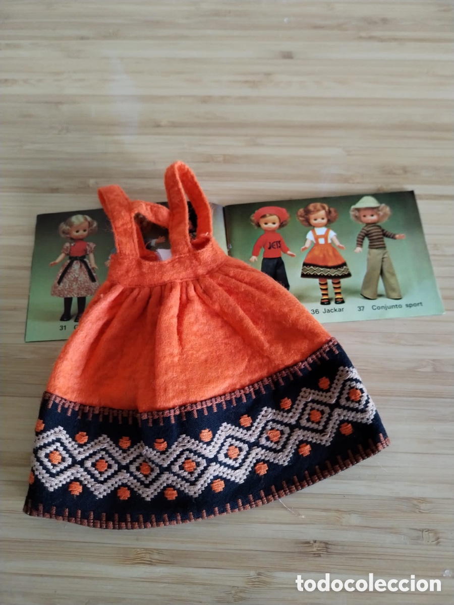 Mu&ntilde;ecas Lesly cl&aacute;sicas de colecci&oacute;n: Vestido y capa Lesly - Foto 2