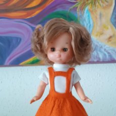 Muñecas Lesly Clásicas de colección: MUÑECA LESLY PELIRROJA VESTIDA