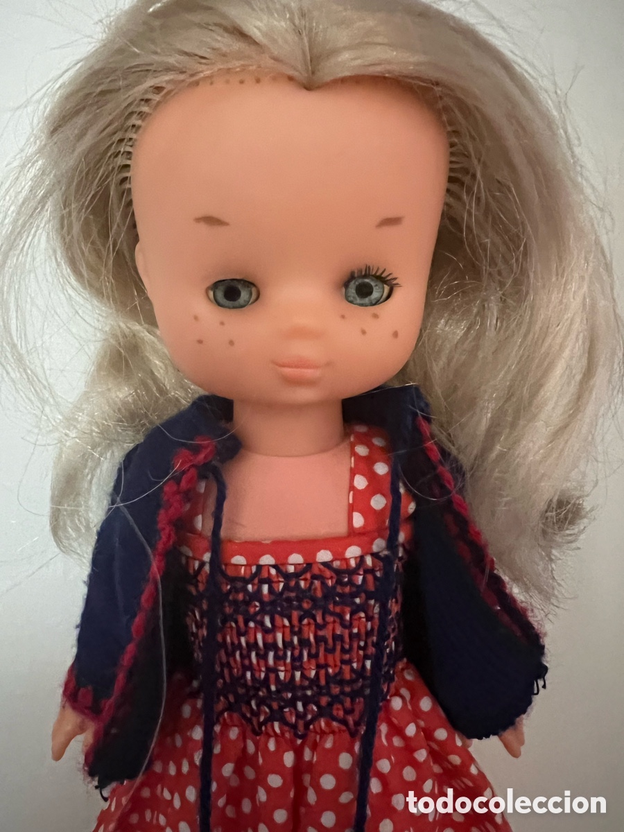 Mu&ntilde;ecas Lesly cl&aacute;sicas de colecci&oacute;n: Mu&ntilde;eca Lesly con conjunto Igueldo - Foto 2