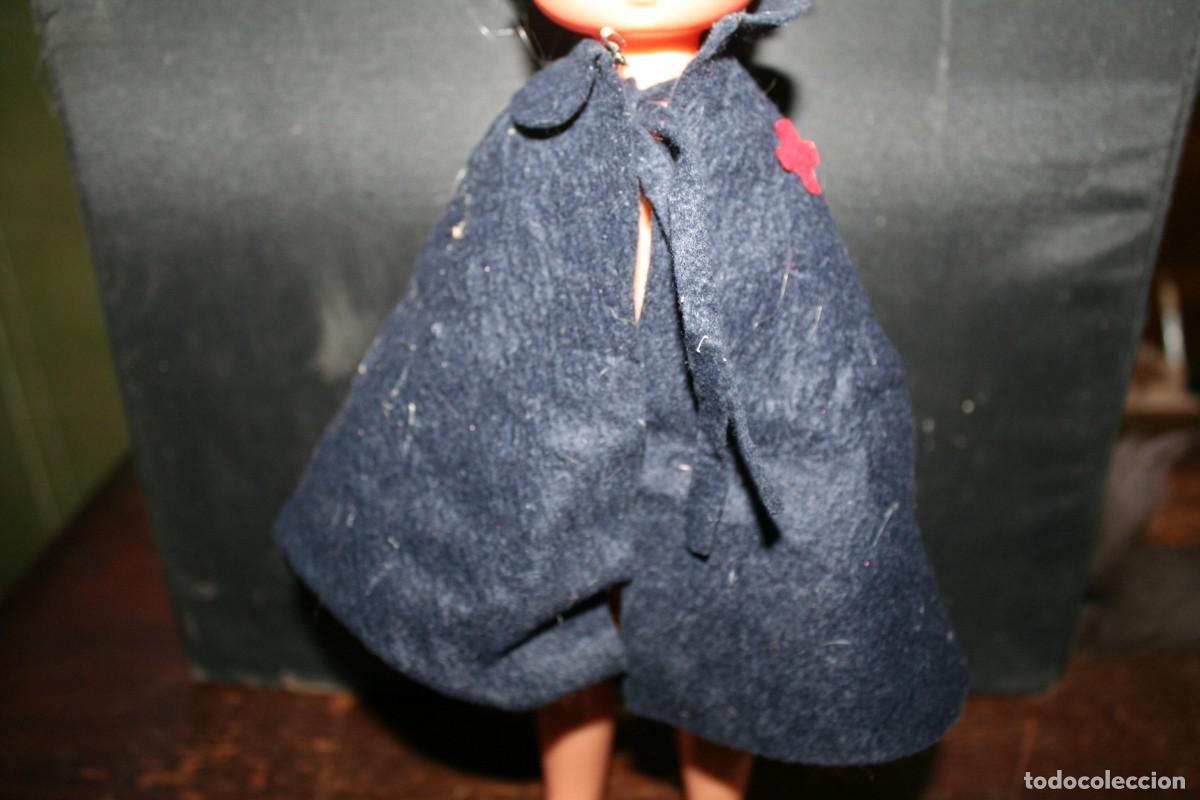 Mu&ntilde;ecas Lesly cl&aacute;sicas de colecci&oacute;n: mu&ntilde;eca lesly capa enfermera - Foto 1