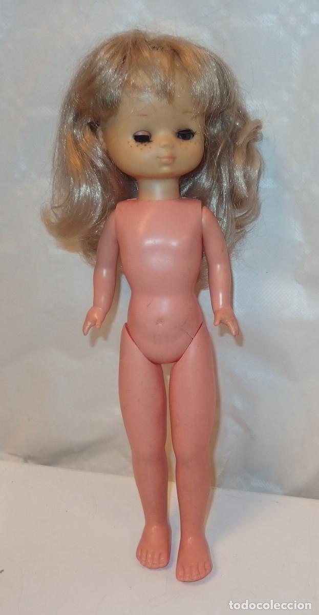 Mu&ntilde;ecas Lesly cl&aacute;sicas de colecci&oacute;n: LESLY RUBIA CON FLEQUILLO - Foto 1