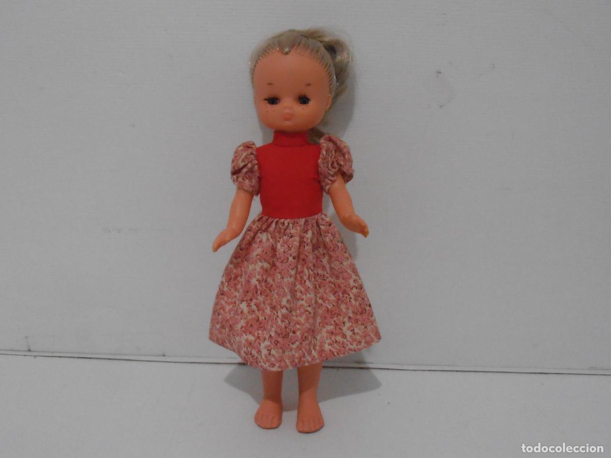 Mu&ntilde;ecas Lesly Cl&aacute;sicas de colecci&oacute;n: MU&Ntilde;ECA LESLY PECAS, OJOS AZULES, VESTIDO ROJO ORIGINAL, FAMOSA, A&Ntilde;OS 70