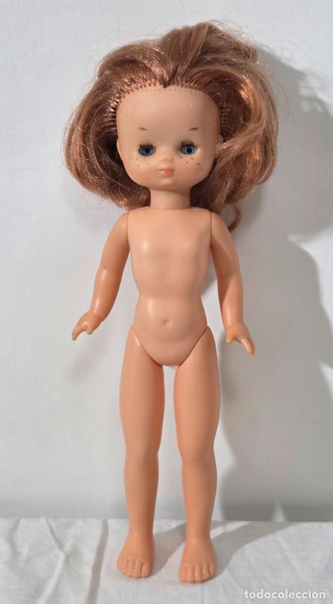 Mu&ntilde;ecas Lesly Cl&aacute;sicas de colecci&oacute;n: Mu&ntilde;eca Lesly de Famosa, Pelirroja ojos azules