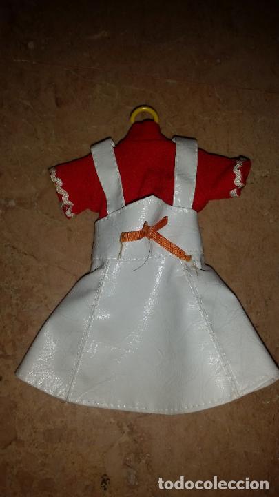 Mu&ntilde;ecas Lesly Cl&aacute;sicas de colecci&oacute;n: DIFICIL VESTIDO PRESENTACION LESLY